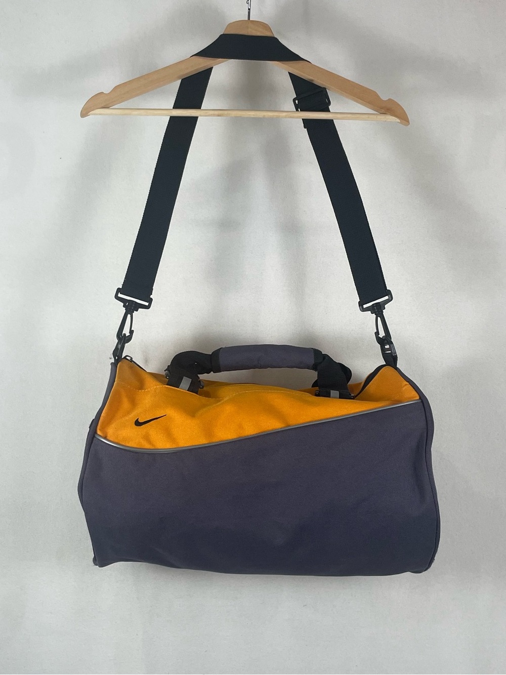 Vintage Nike Orange Gray Cylindrical Cylinder Circle Gym sports Duffle Bag 15"